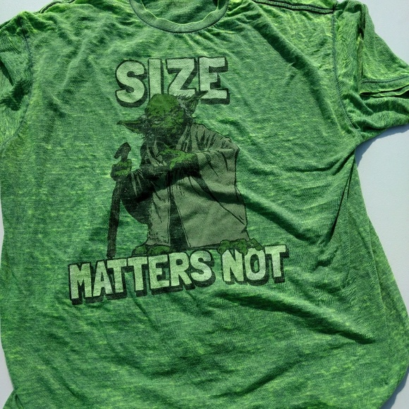 Star Wars Apparel - Picture 1 of 2